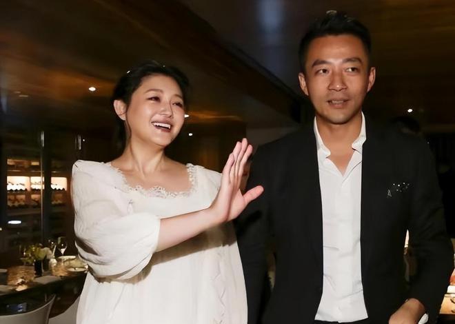 大S遇困境！汪小菲160万叫停豪车拍卖，她与具俊晔面临新难题_大S遇困境！汪小菲160万叫停豪车拍卖，她与具俊晔面临新难题_
