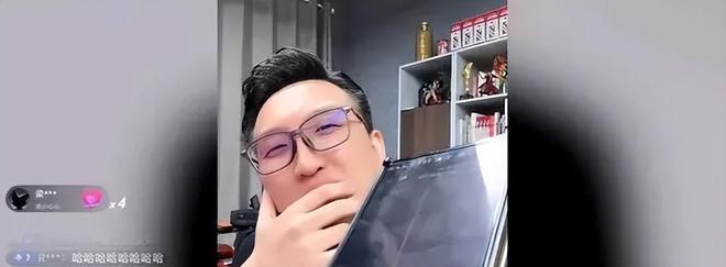 叶柯多个社交账号注销或私密，或与一个神秘人物放锤有关！_叶柯多个社交账号注销或私密，或与一个神秘人物放锤有关！_