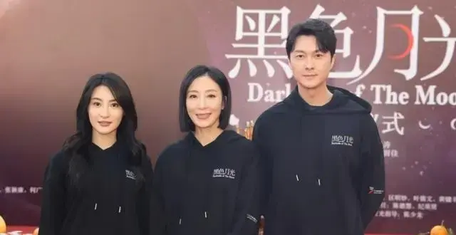 罕谈12岁女儿！王浩信定居北京久未回港，被太太喊话多回来陪女儿_罕谈12岁女儿！王浩信定居北京久未回港，被太太喊话多回来陪女儿_