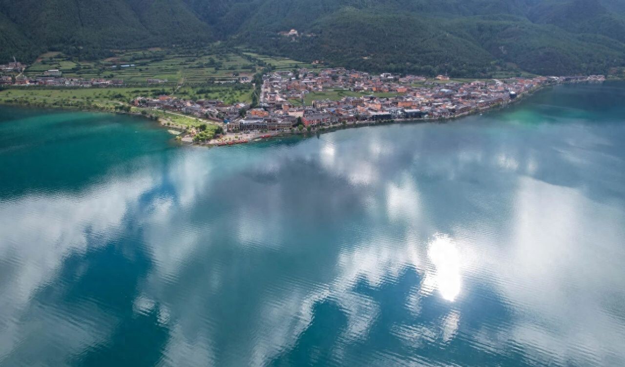 黑料吧：探索云南四川交界的神秘泸沽湖：走婚制与多民族文化的交汇之地-吃瓜网 - 吃瓜爆料|热点黑料|网红大瓜|独家爆料|抖音反差|免费吃瓜|黑料不打烊|热点大瓜